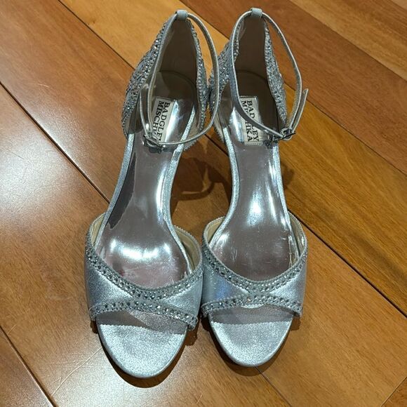 Badgley Mischka Silver Ankle Strap Sandals - Picture 1 of 8